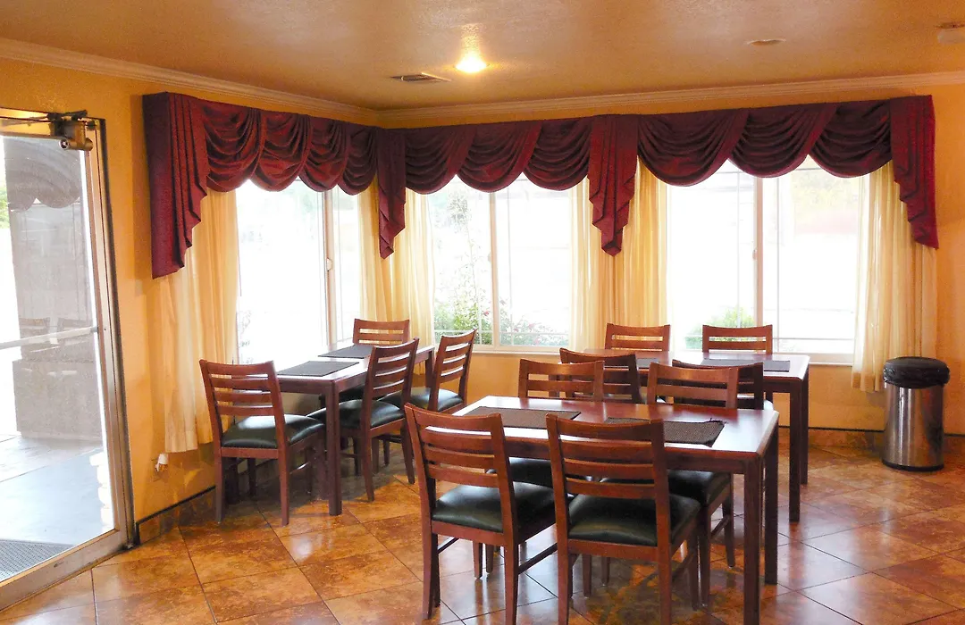 Americas Best Value Inn Hanford-1