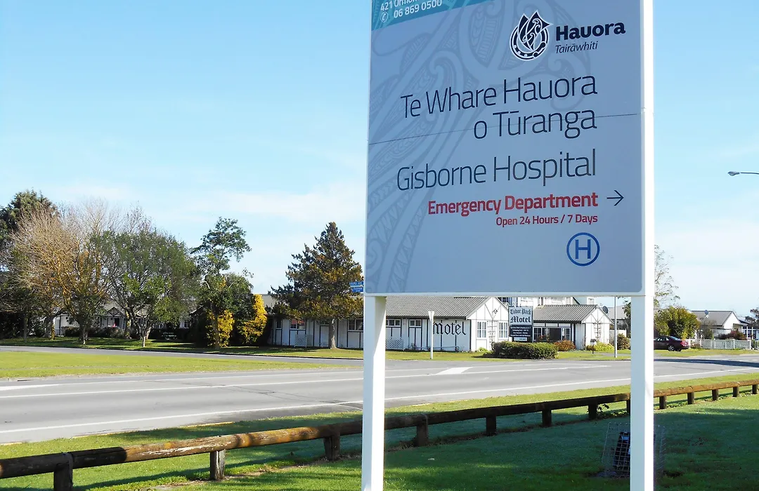 Tudor Park Motel Spacious With Kitchens 1 Minute Walk To Restaurant And Shopping Centre And Gisborne Hospital-1