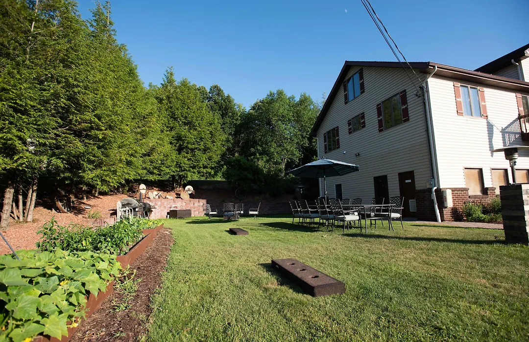 Blue Spruce Motel-1