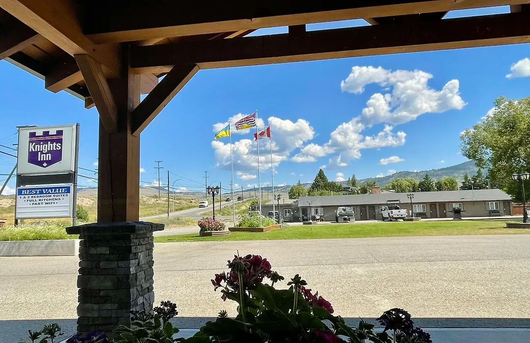 Knights Inn Merritt-1