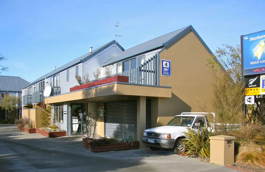 Sherborne Motor Lodge-1