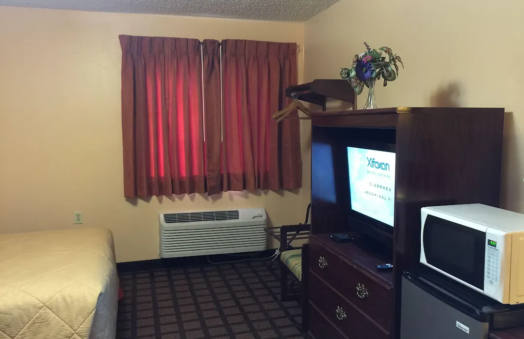 Holiday Lodge-1