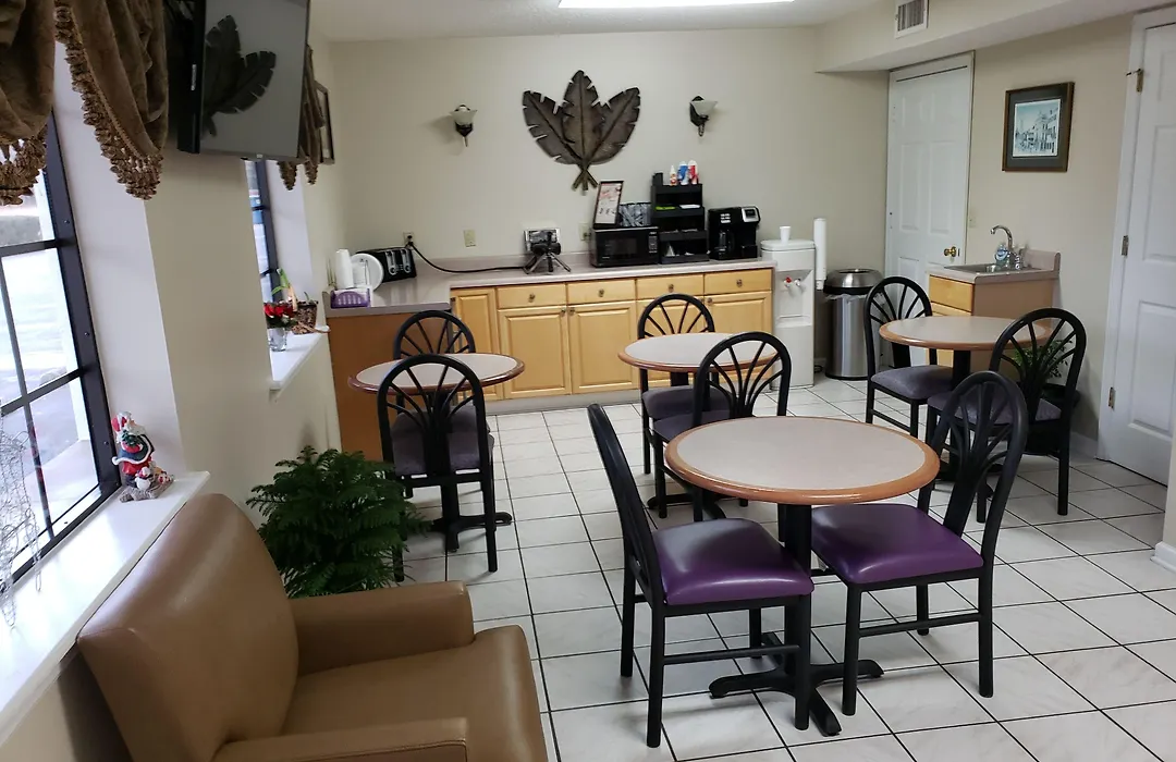 Peach Tree Inn-1