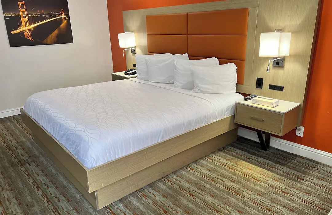 Presidio Parkway Inn-1