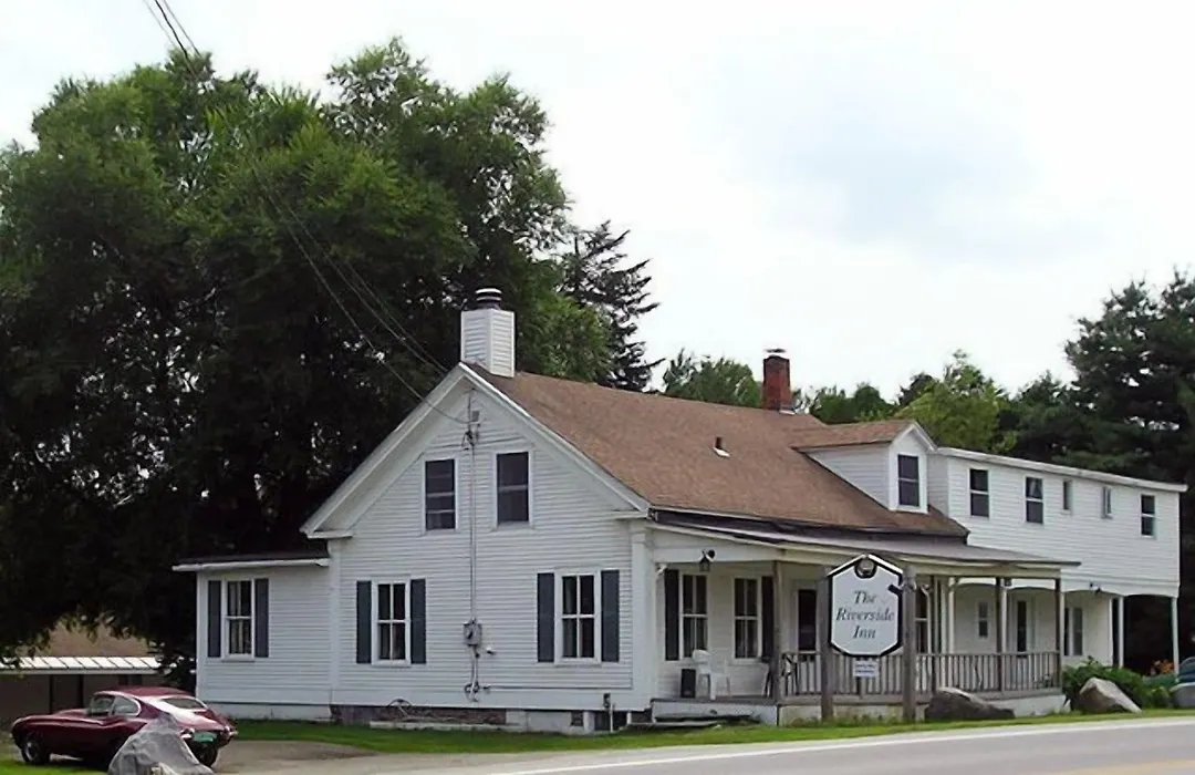 The Riverside Inn-1