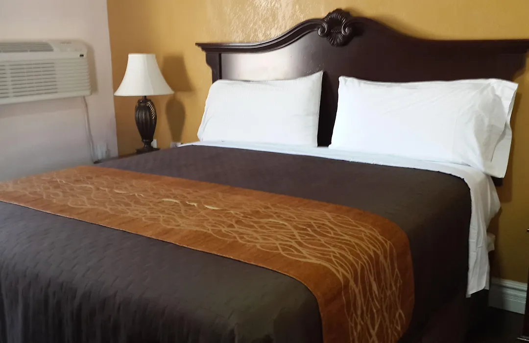 American Regency Inn-1
