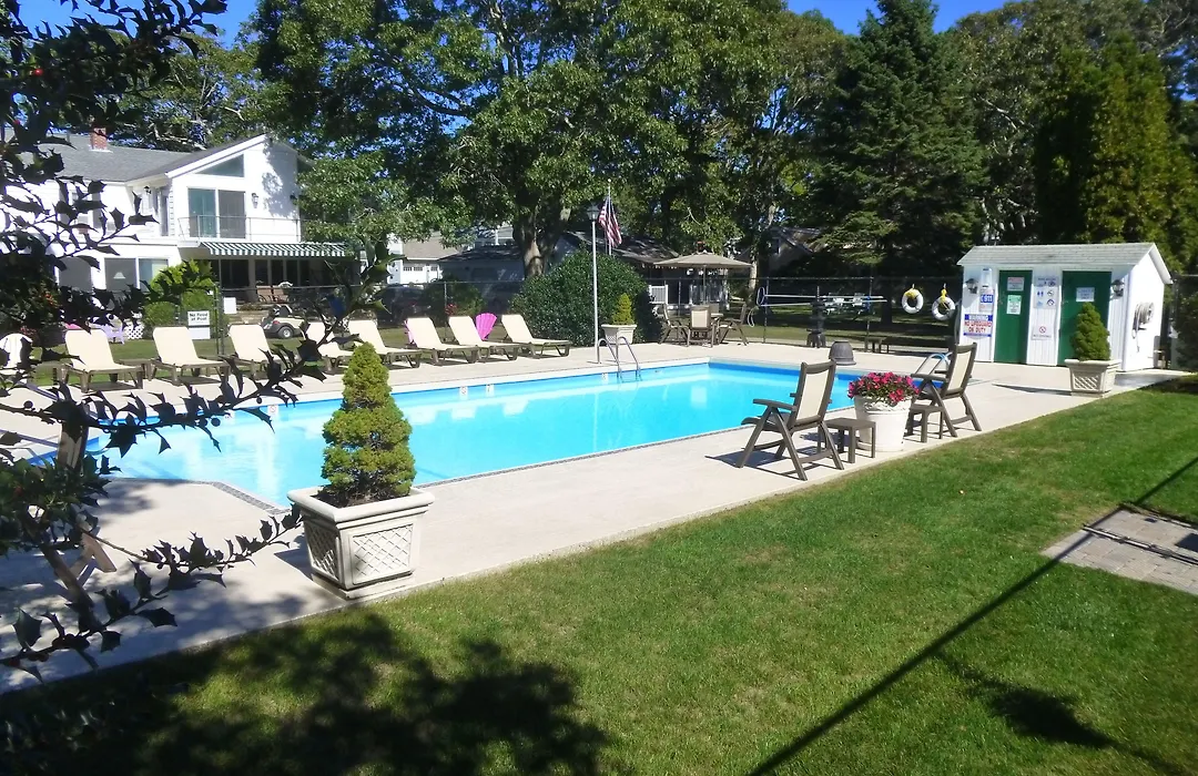 Falmouth Heights Motor Lodge-1