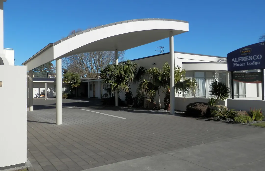 Alfresco Motor Lodge-1