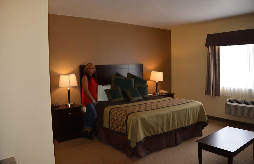 Irish Inn And Suites-1