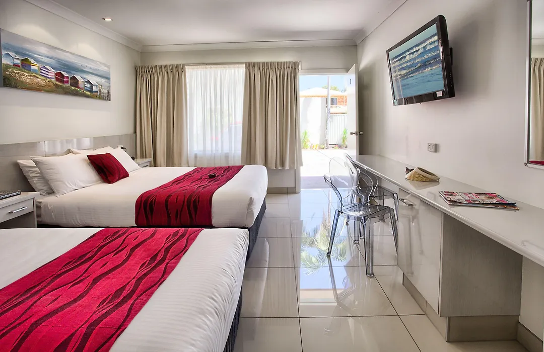 Hibiscus Motel-1