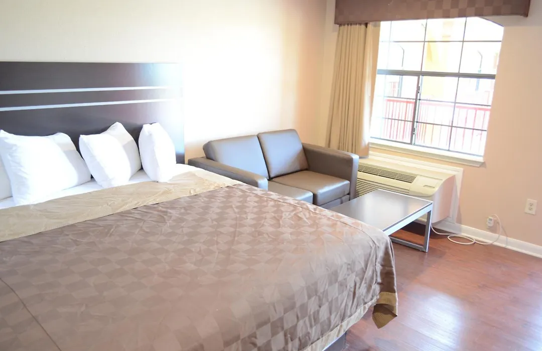 Regency Inn Humble Iah - Intercontinental-1