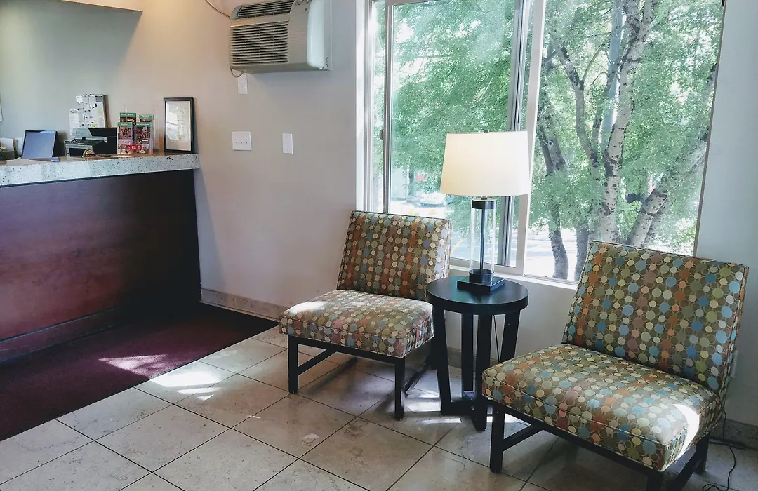 Aladdin Inn And Suites-1