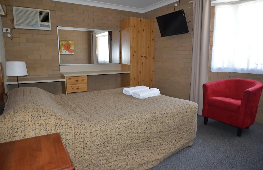 Alexander Motor Inn-1