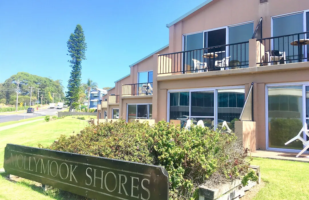 Mollymook Shores-1