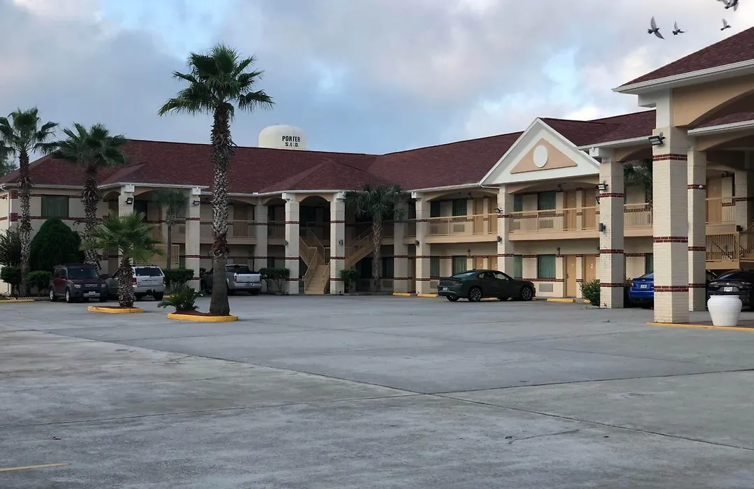 Porter Executive Inn & Suites-1