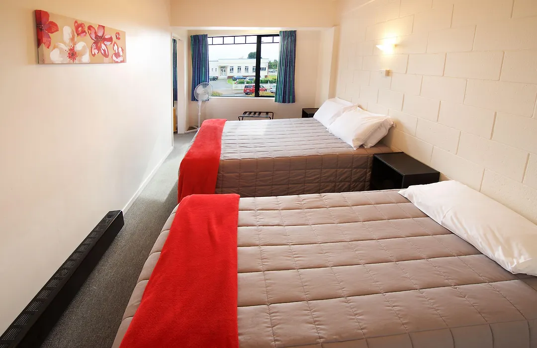 Ambassador Thermal Motel-1
