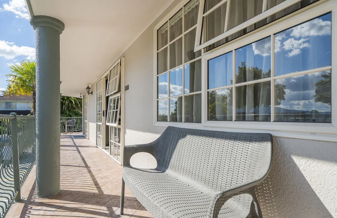 Silver Fern Rotorua Suites & Spa-1