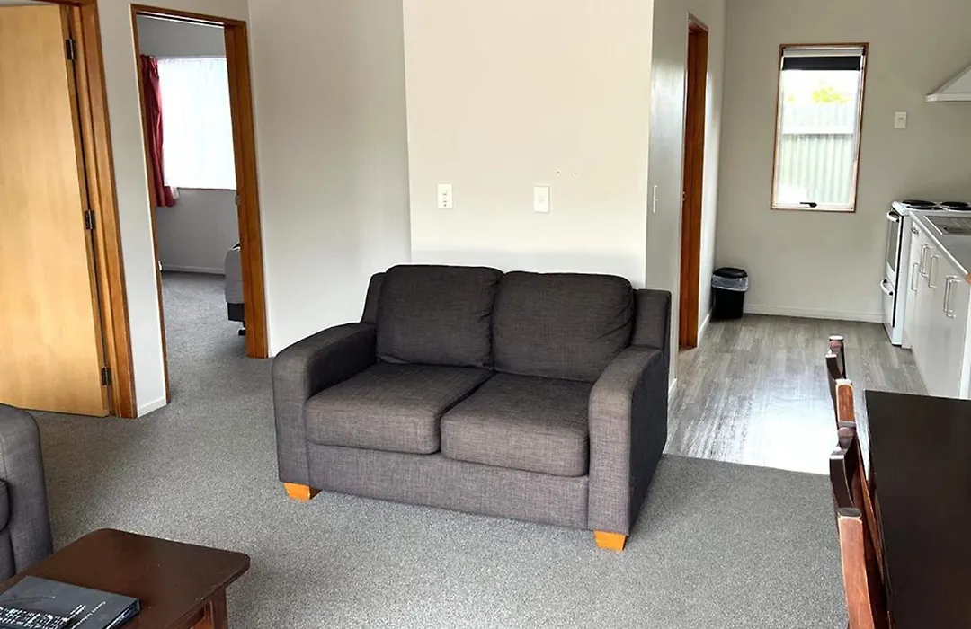 Jade Court Motel-1