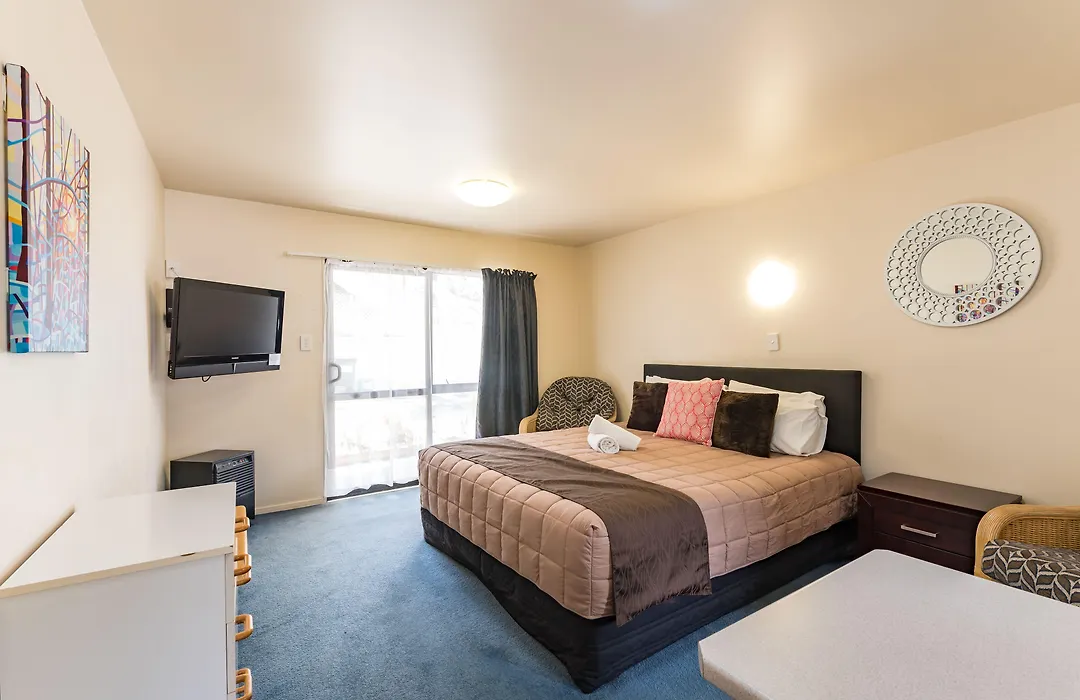 Dolphin Motel-1