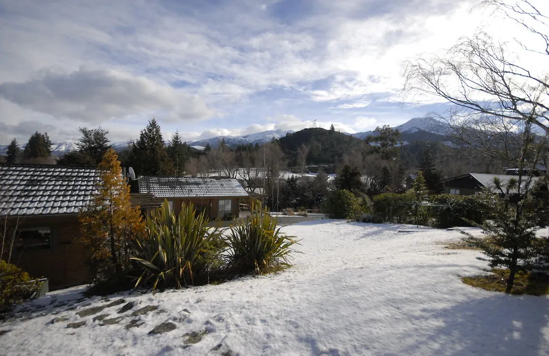 The Chalets Motel-1