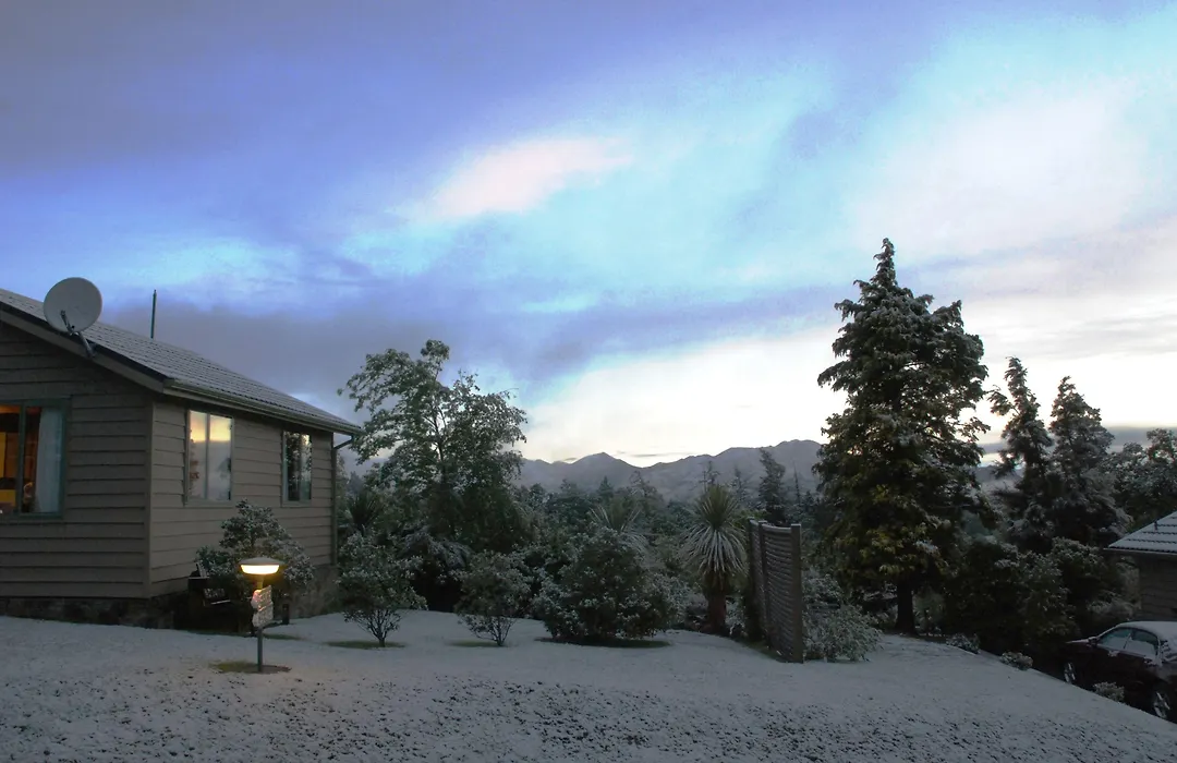 The Chalets Motel-1