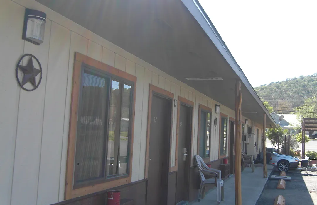 Americas Best Value Inn - Legend'S Inn-1