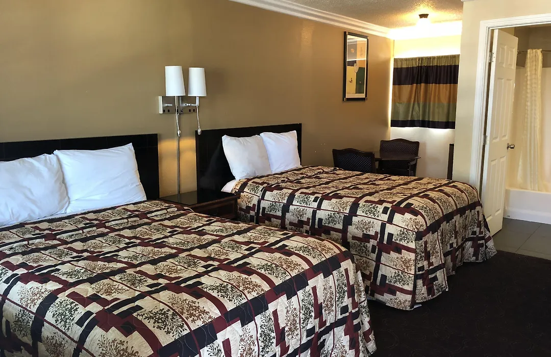 Lamplighter Motel Clearlake-1