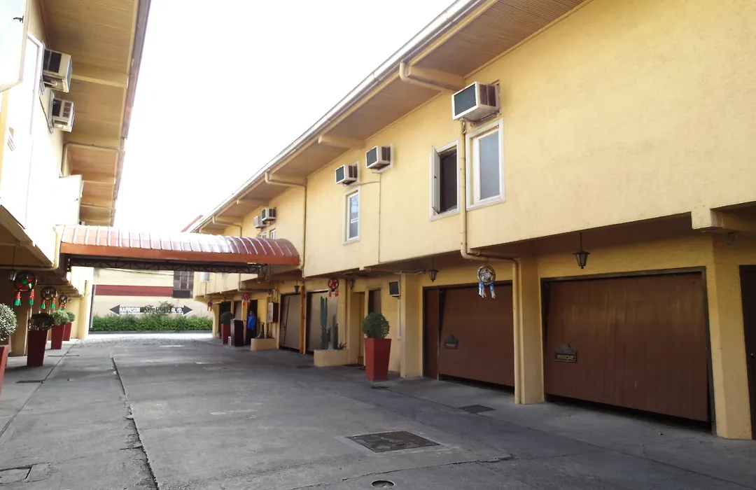 Hotel Ava Cuneta-1