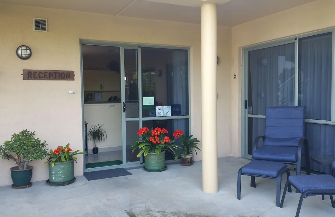 Abelia Motor Lodge-1