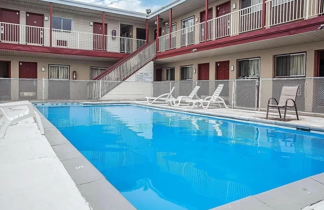 Flamingo Inn-1