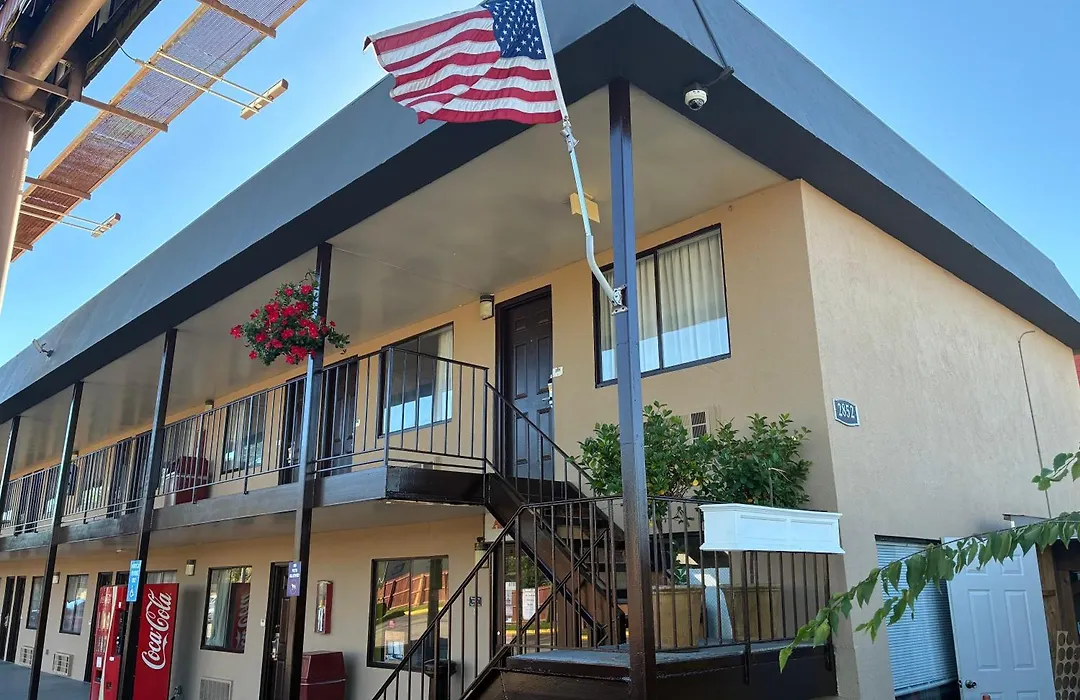 Augusta Best Inn-1