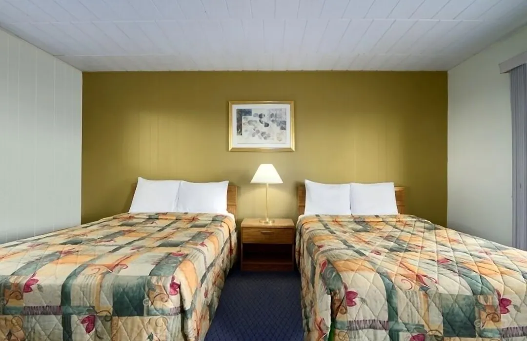 Huron Coast Inn-1