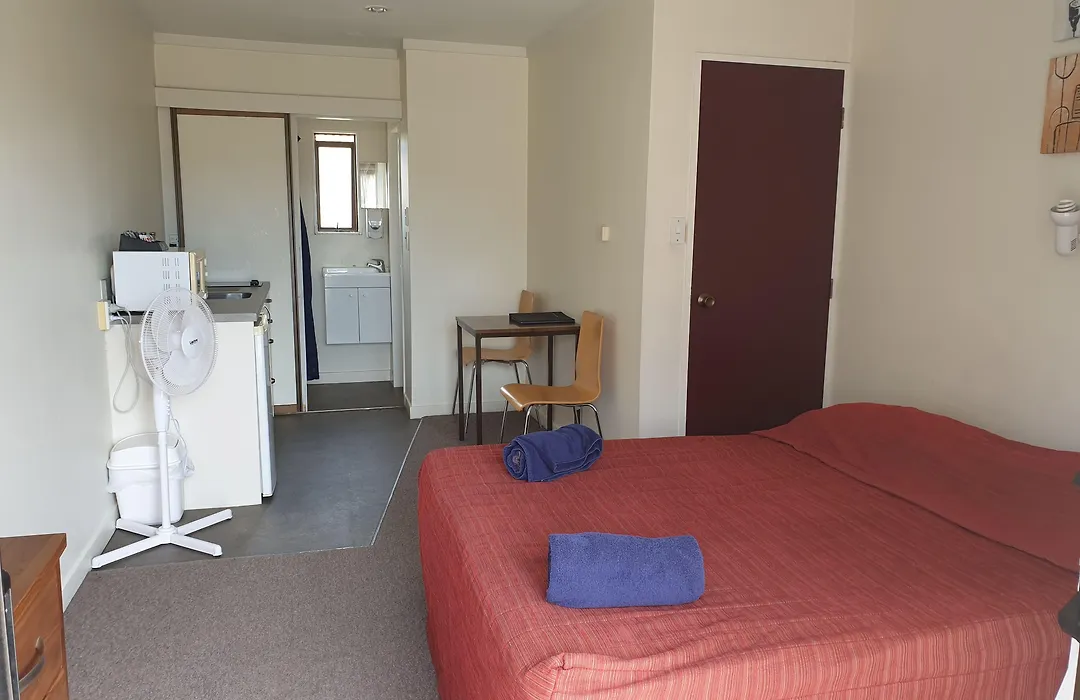 Oxford Court Motel-1