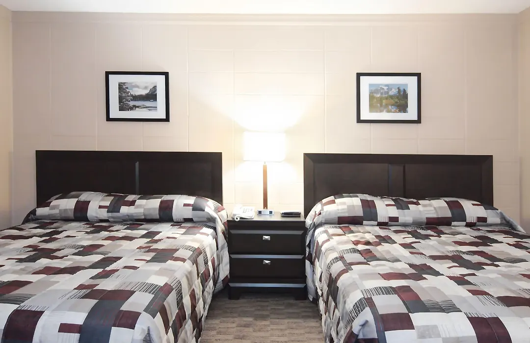 Canadian Motor Inn-1