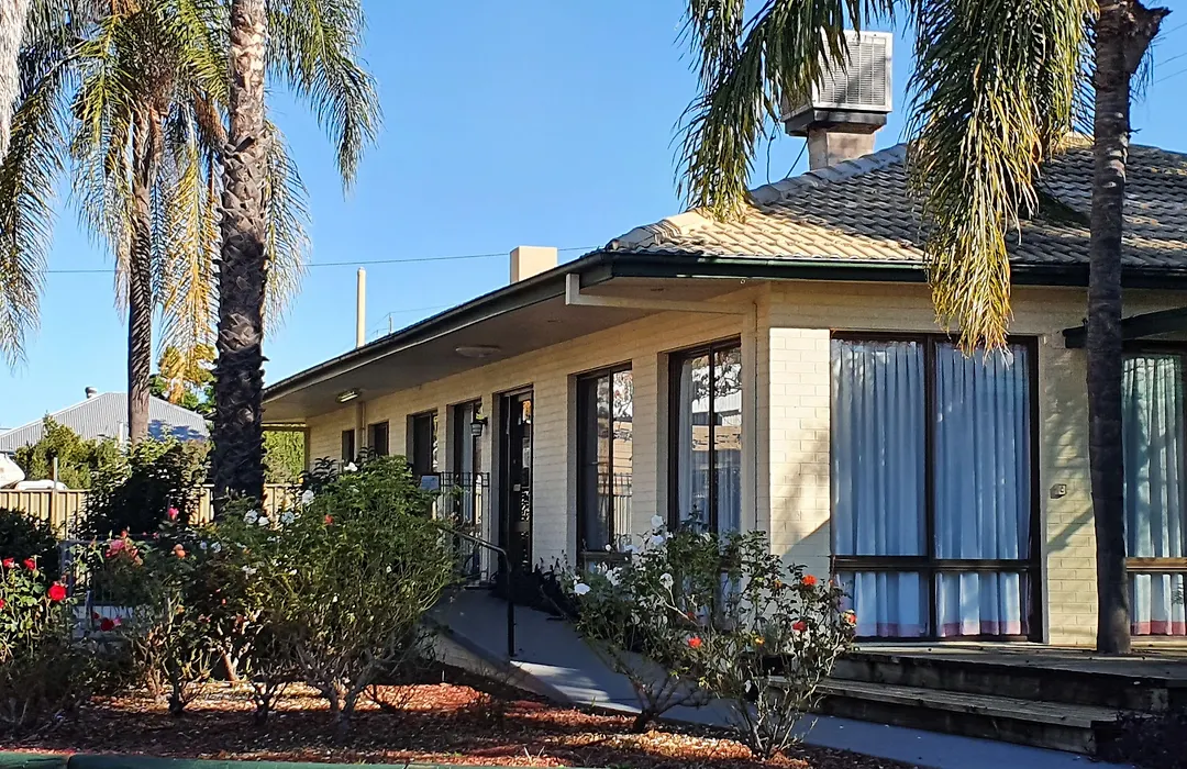 The Aston Motel Tamworth-1