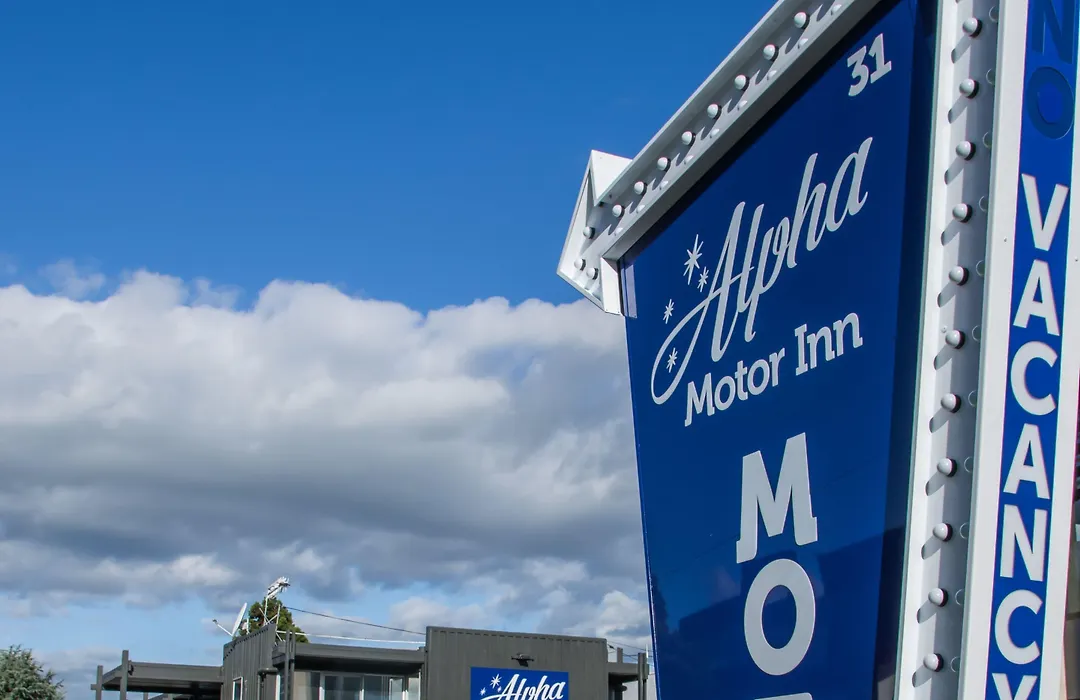 Alpha Motor Inn-1
