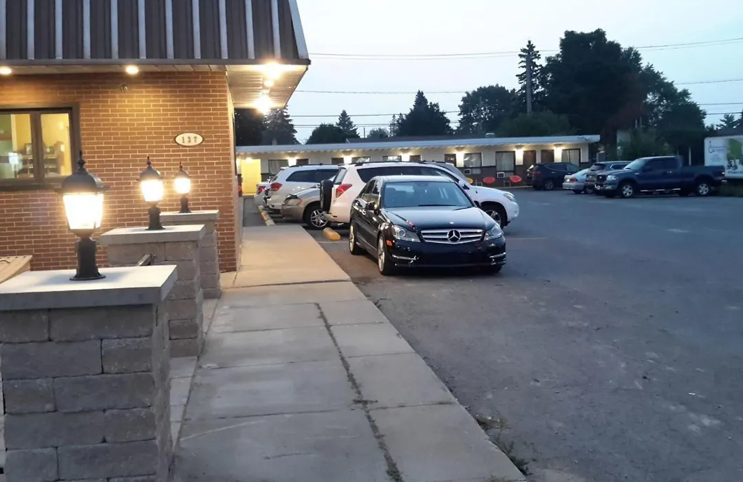 Motel Ritz-1