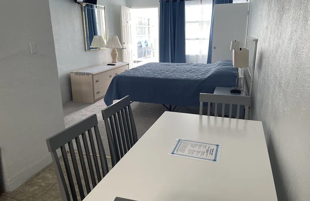 Chateau Bleu-1