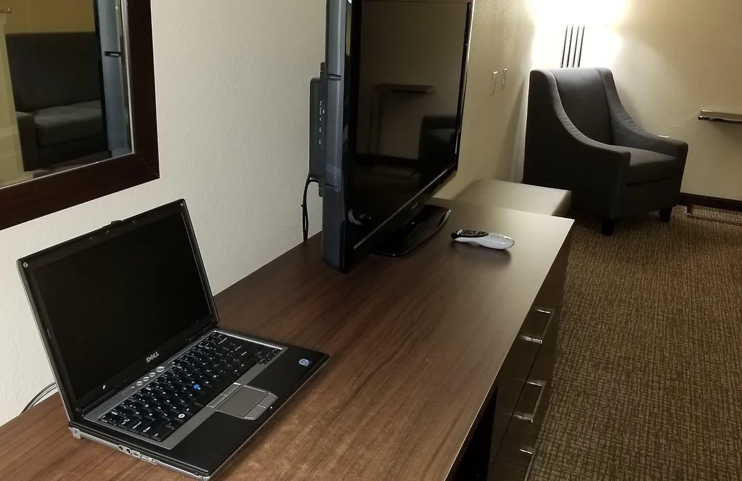 Comfort Inn & Suites Lakeside-1