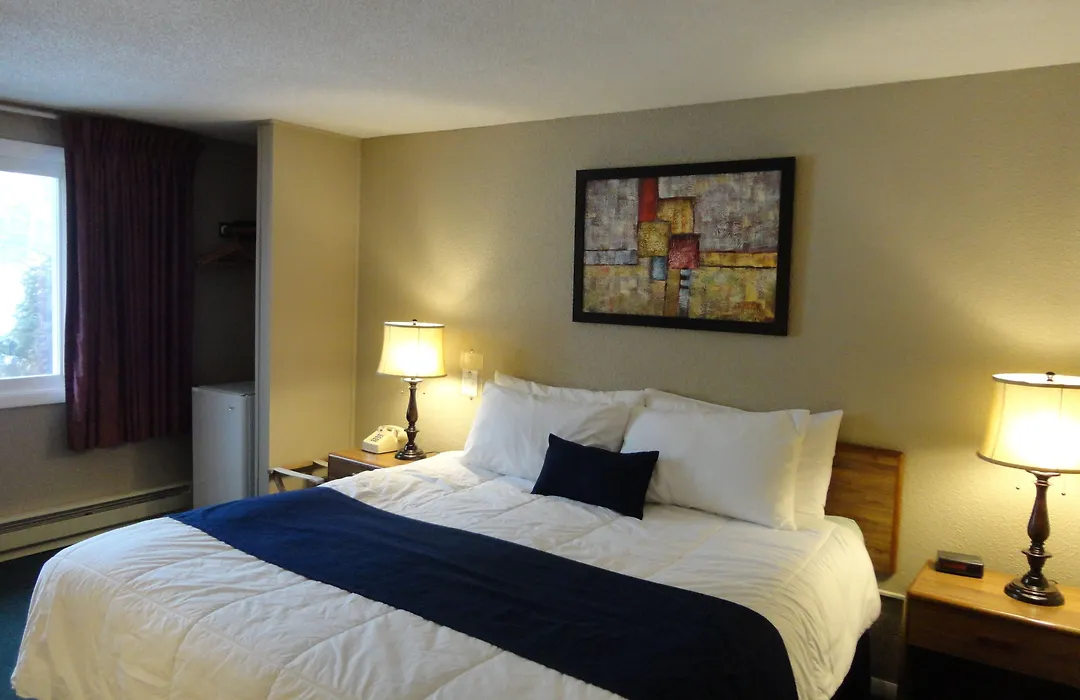 Eastern Inn & Suites-1