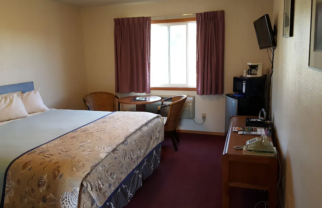 Hillcrest Inn-1