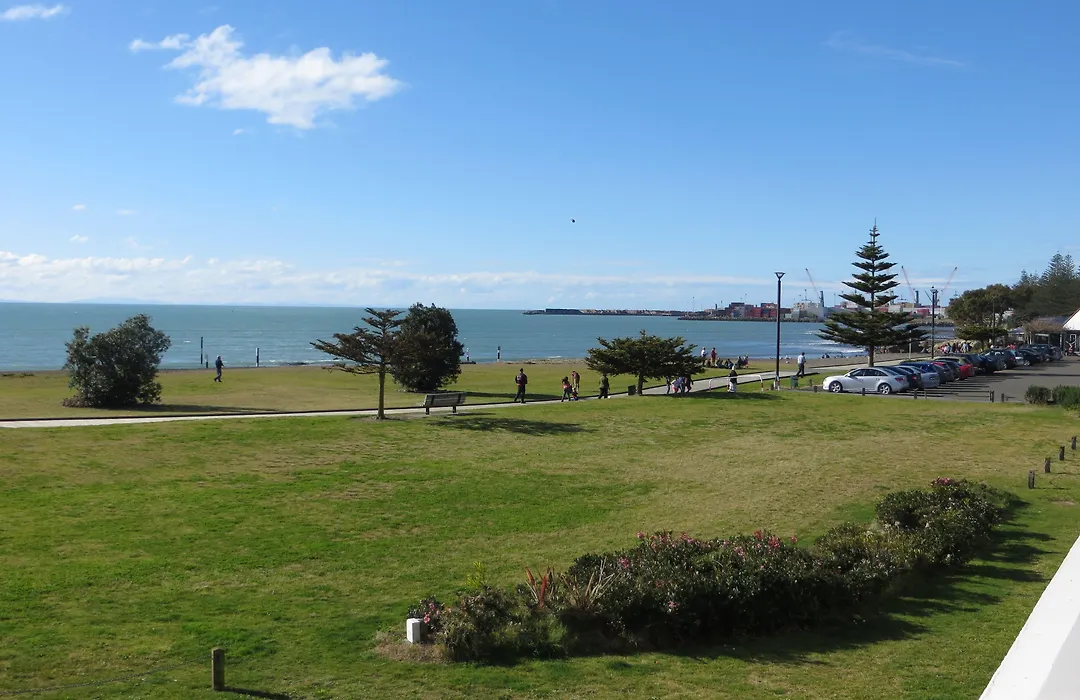Harbour View Motel On Ahuriri Beach In Napier Nz With Sea View Suites-1