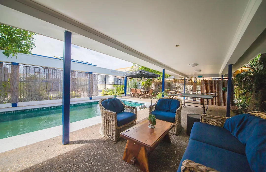 Cosmopolitan Motel & Serviced Apartments-1
