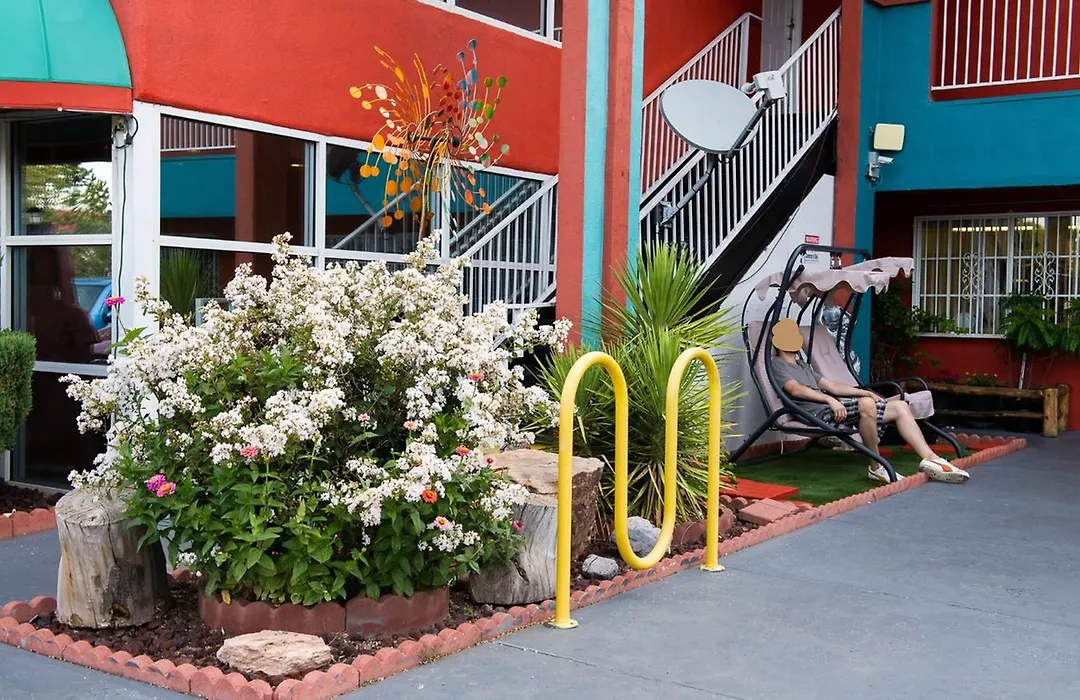Sandia Peak Inn Old Town Abq, A Howard Johnson By Wyndham-1