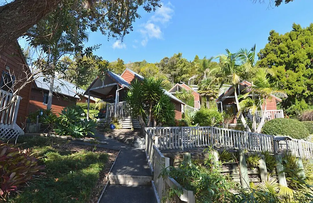 Bay Cabinz Motel-1