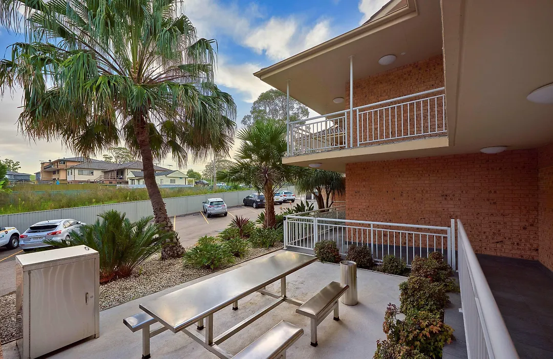 Best Western Casula Motor Inn-1