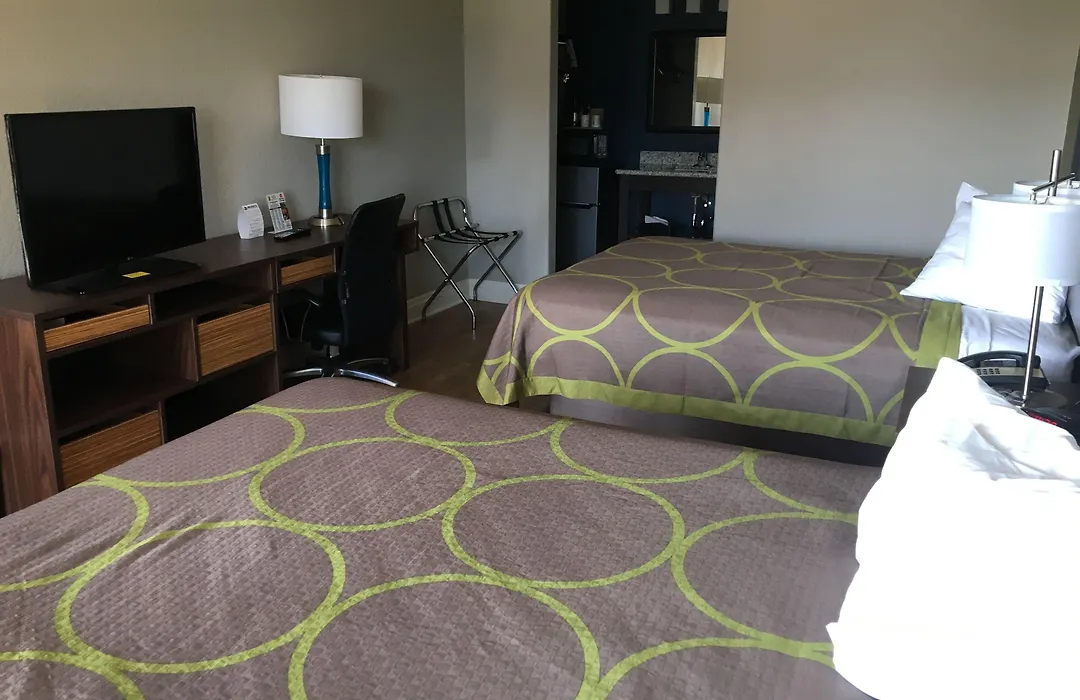 Super 8 By Wyndham San Antonio Near Fort Sam Houston-1