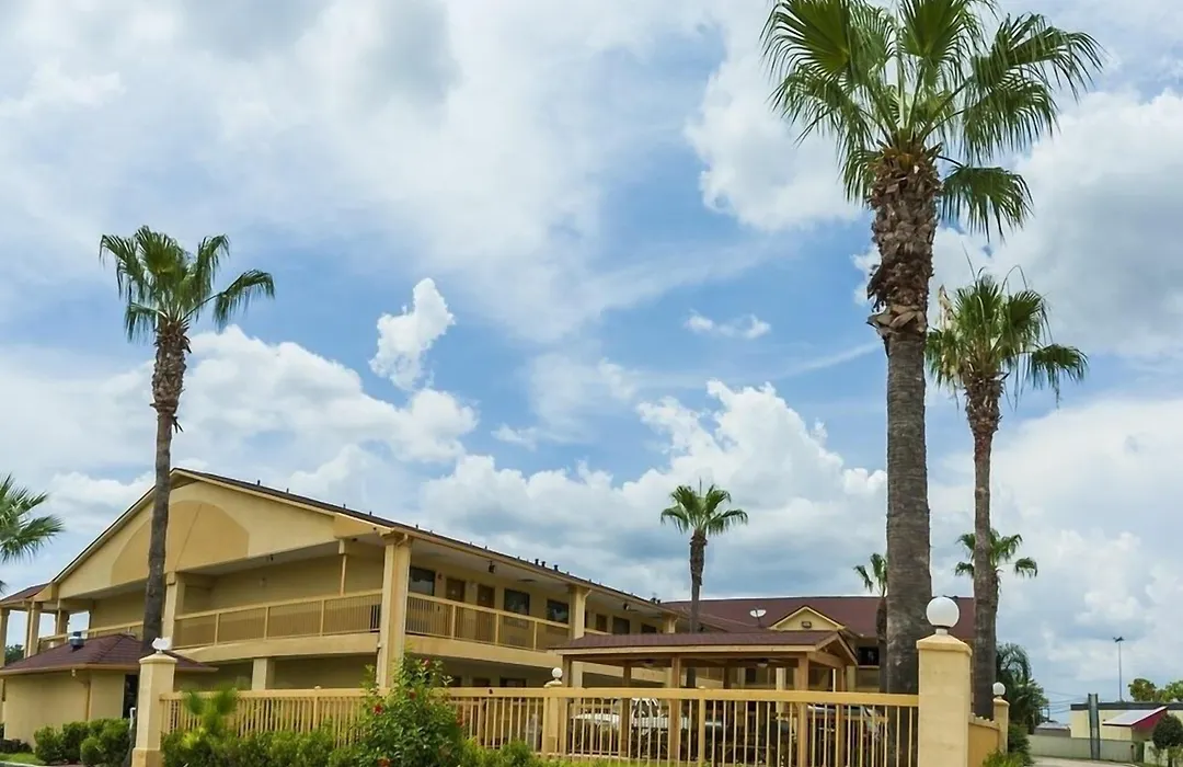 Downtowner Inn And Suites - Houston-1