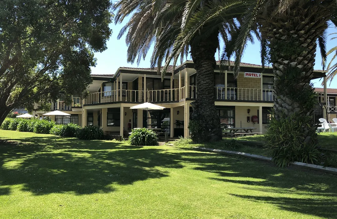 Half Moon Bay Motel-1