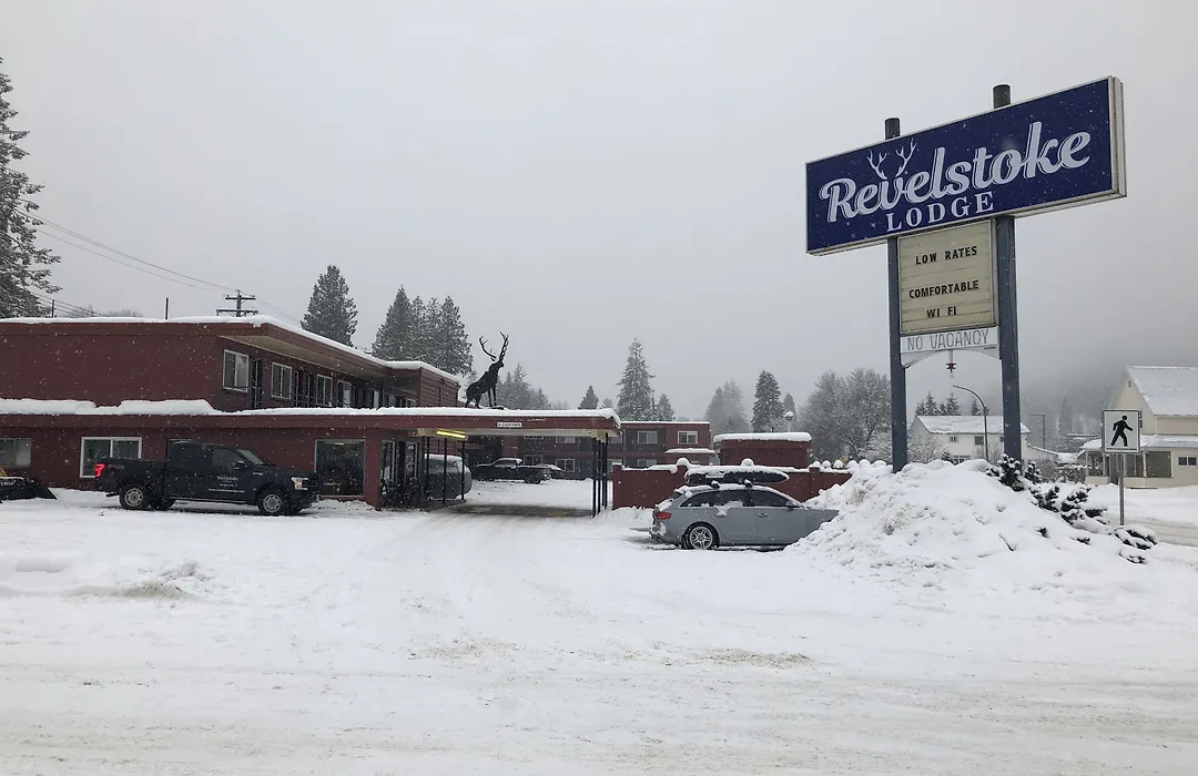 Revelstoke Lodge-1